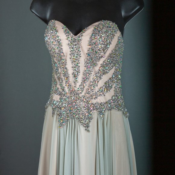 Glamour Terani Couture Dresses & Skirts - SOLD - Glamour Terani Couture Evening Party Prom Pageant Dress Strapless  Size 4